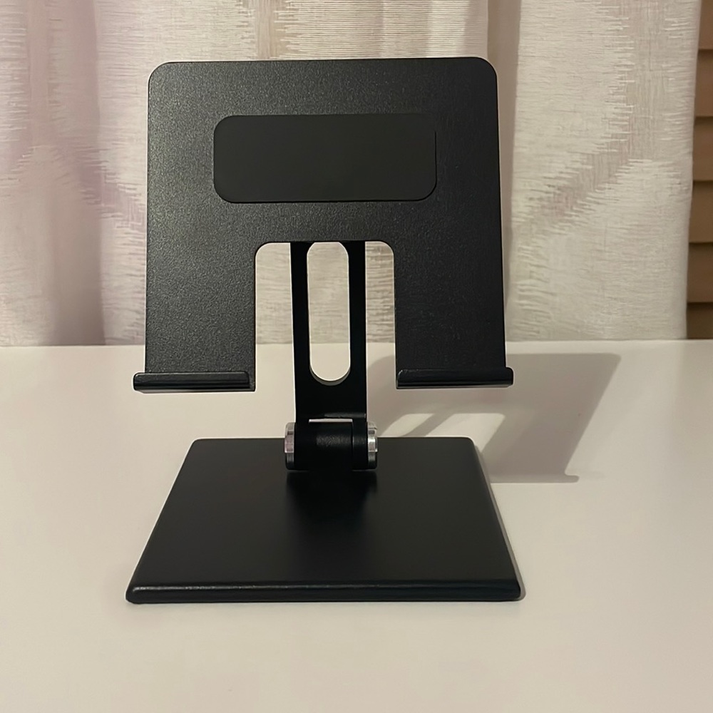 ipad stand/ holder